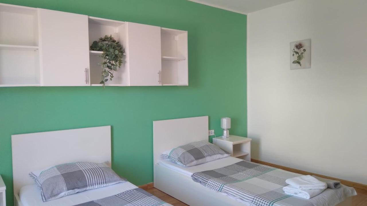 Apartmani "Lorenzo" 노바야 외부 사진