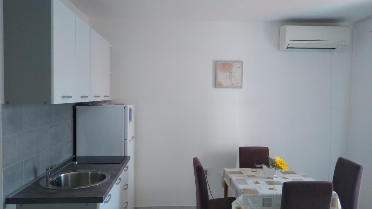 Apartmani "Lorenzo" 노바야 외부 사진
