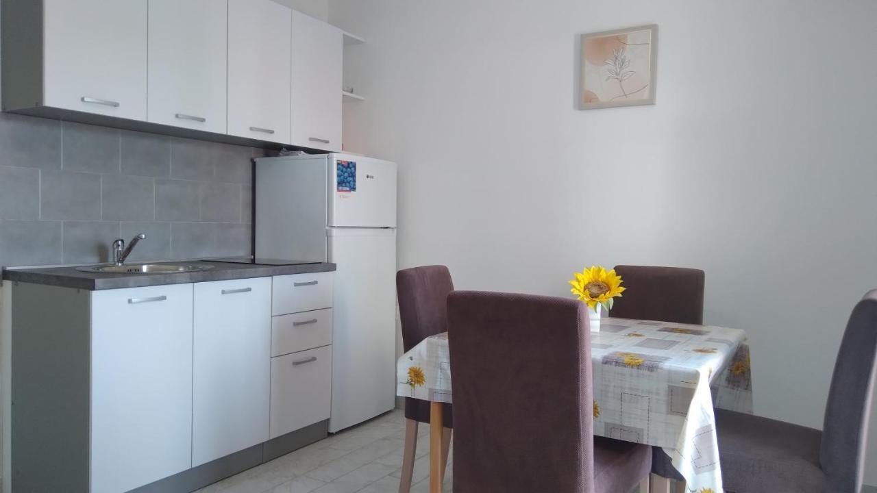 Apartmani "Lorenzo" 노바야 외부 사진