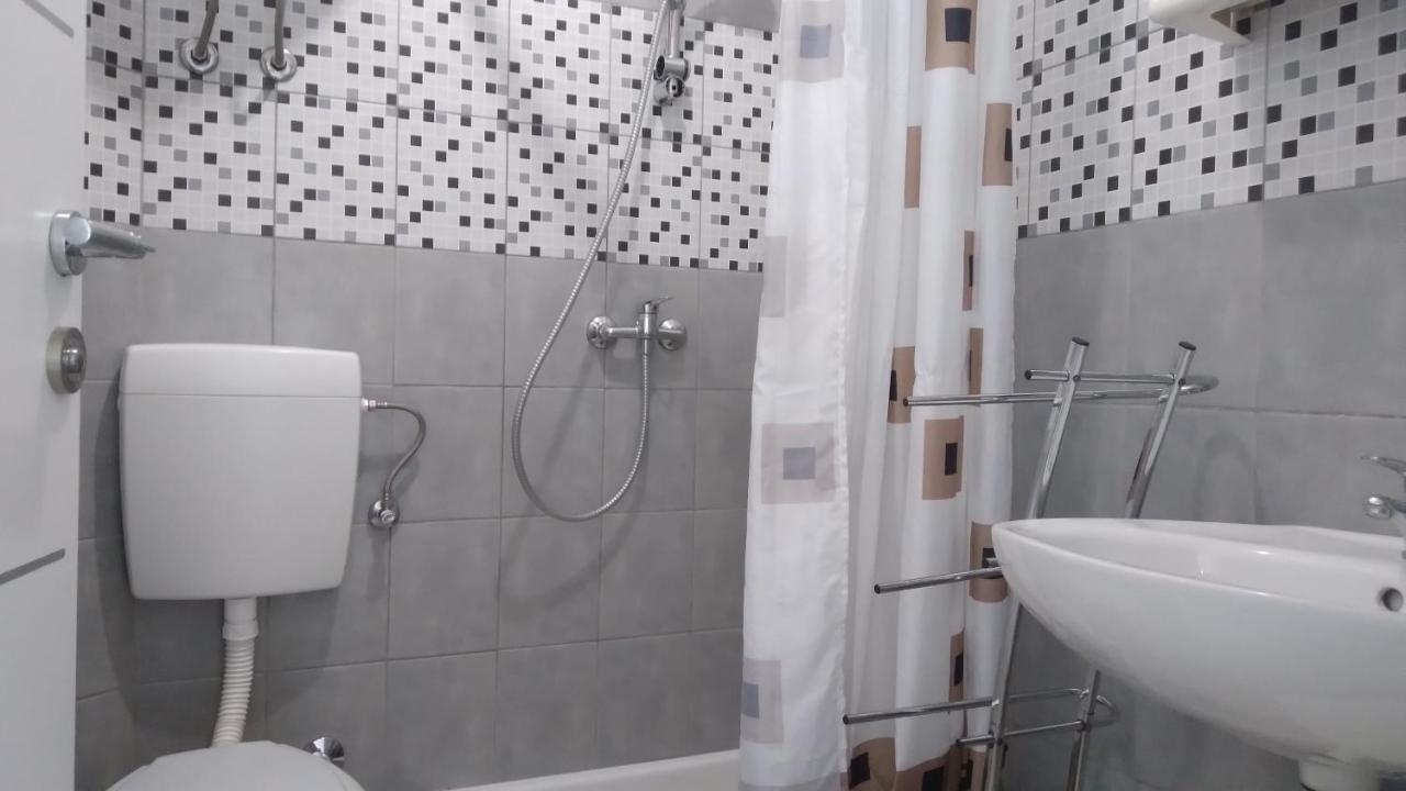 Apartmani "Lorenzo" 노바야 외부 사진