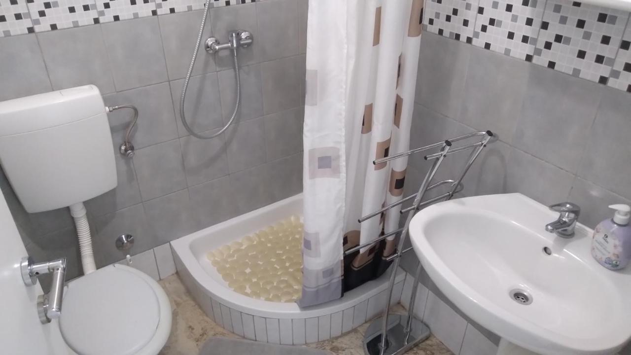 Apartmani "Lorenzo" 노바야 외부 사진